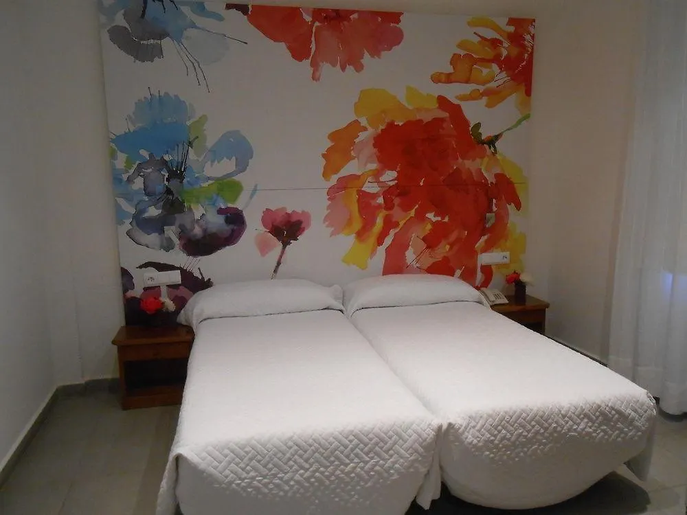 Hotel S'Agoita Platja d'Aro 3*,